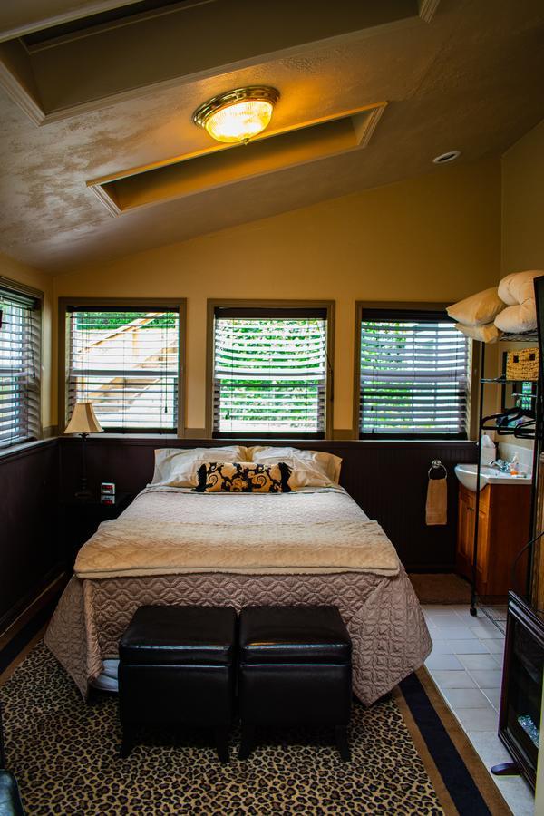 פורט אנג'לס Rooster Hill Guest House מראה חיצוני תמונה
